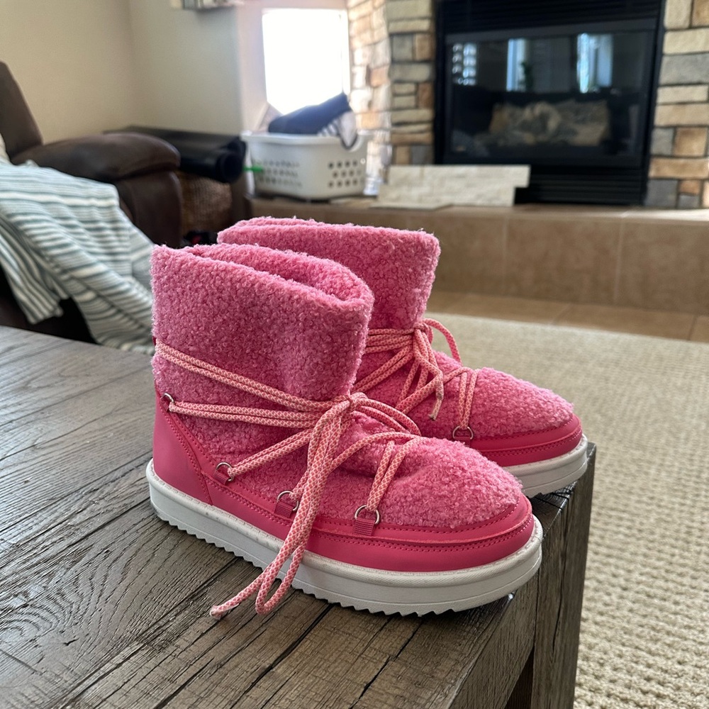 asos pink teddy boots